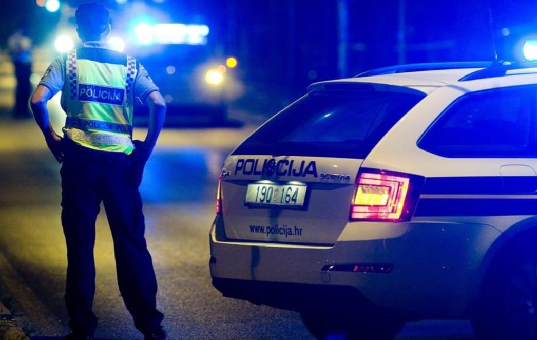 TEŠKA PROMETNA NESREĆA NA JADRANSKOJ MAGISTRALI: Poginula jedna osoba, dvije ozlijeđene!