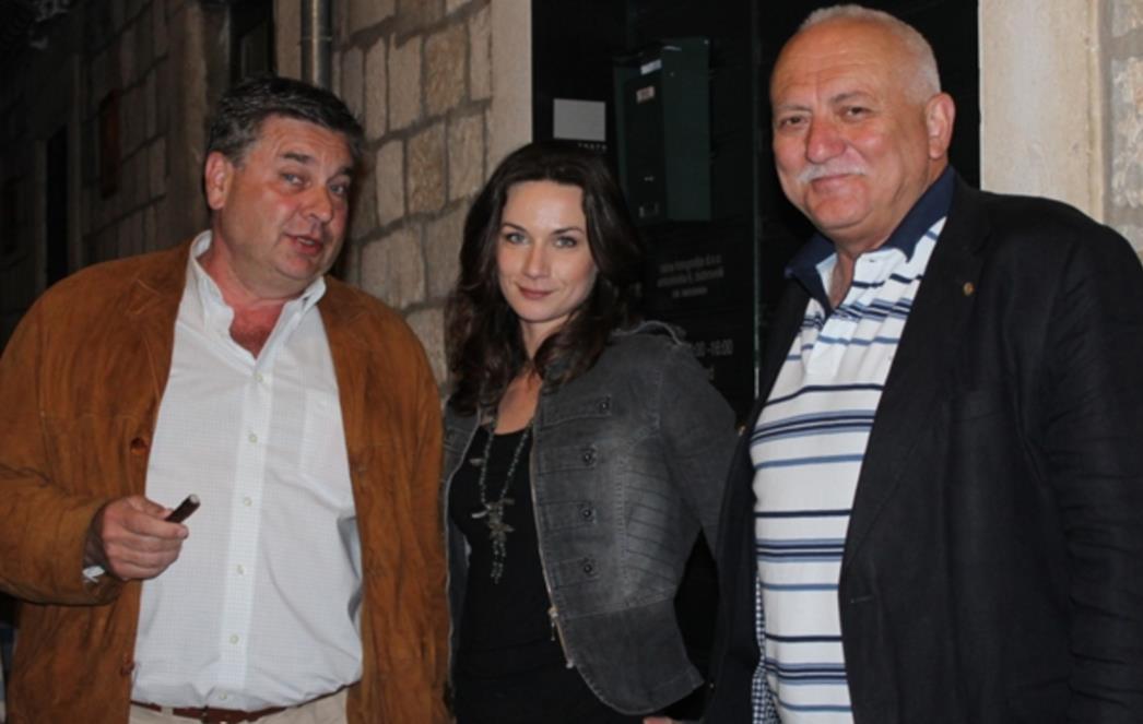 ODMOR RATNIKA: Orlić, Kapetanić i HDZ predahnuli nakon Gradskog vijeća i burnih rasprava o zidinama (FOTO)