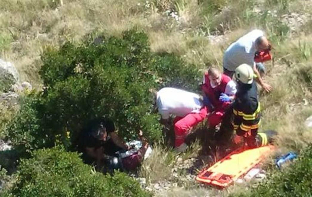 Mladi vozač motora koji je jučer stradao  u prometnoj nesreći poviše Dubrovnika uspješno se oporavlja
