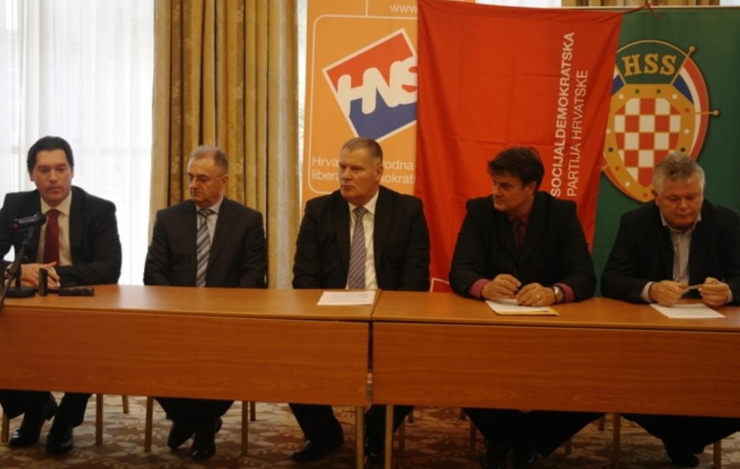 SDP, HNS i HSS potpisali koalicijski sporazum: 'Dubrovnik je budućnost!' (FOTO)