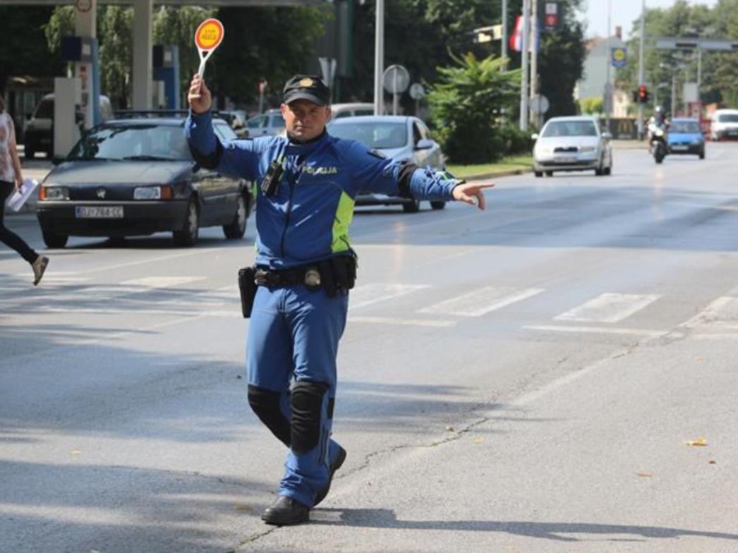 Prometna nesreća s teže ozlijeđenom osobom