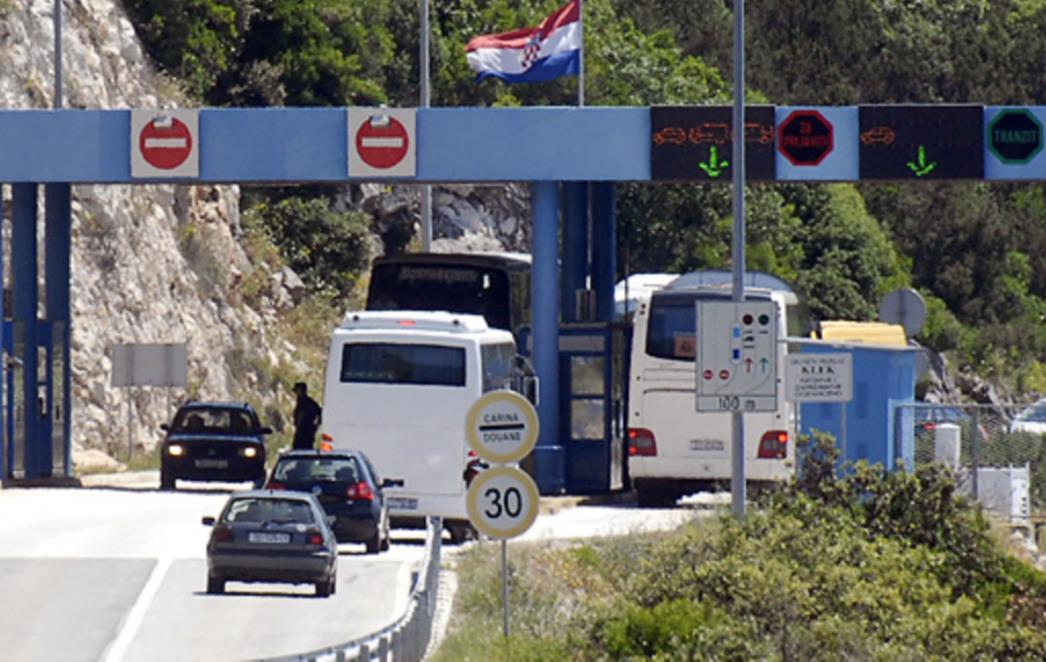 KLEK: Australac uhićen s krivotvorenim dolarima 